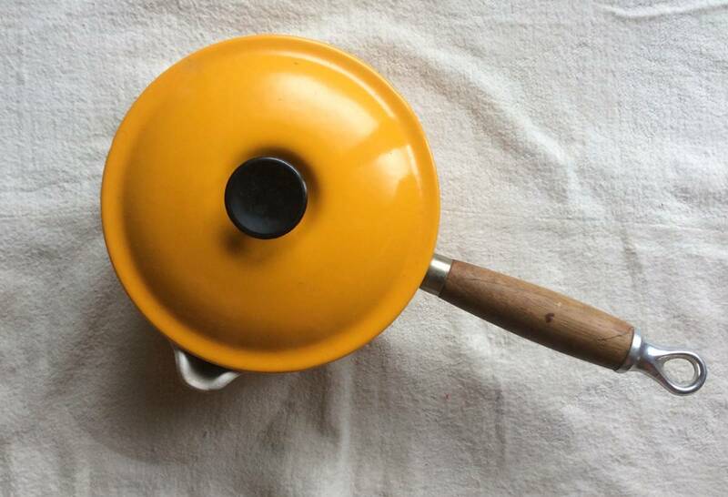 ルクルーゼ/Le Creuset★鋳物ホーロー製16cmの片手鍋★木柄　貴重。