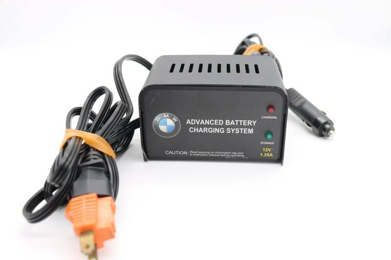 動作確認済み　純正　BMW　トリクル充電器 バッテリー充電器 12V カーバッテリー Advanced Battery Charging System