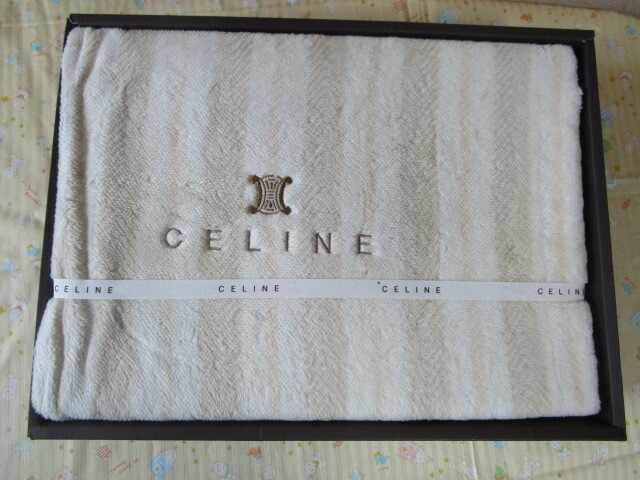 ＃ＣＥＬＩＮＥ「セリーヌ★ボアシーツ～シングルサイズ」～箱付き