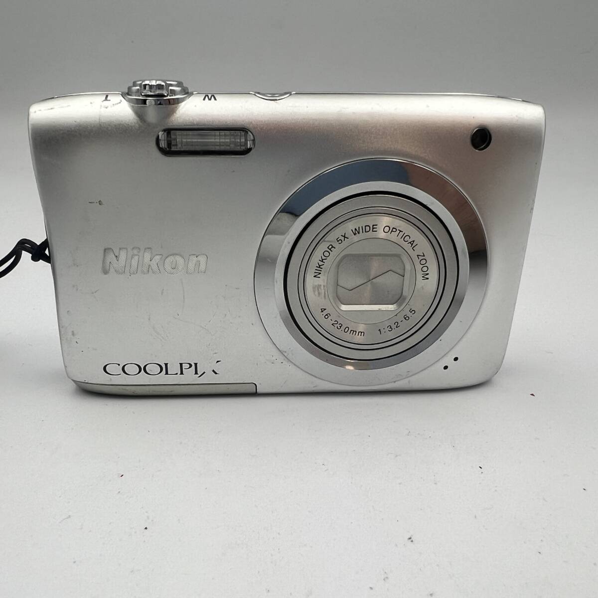 Nikon ニコン COOLPIX クールピクス A100 シルバー コンパクトデジタルカメラ コンデジ