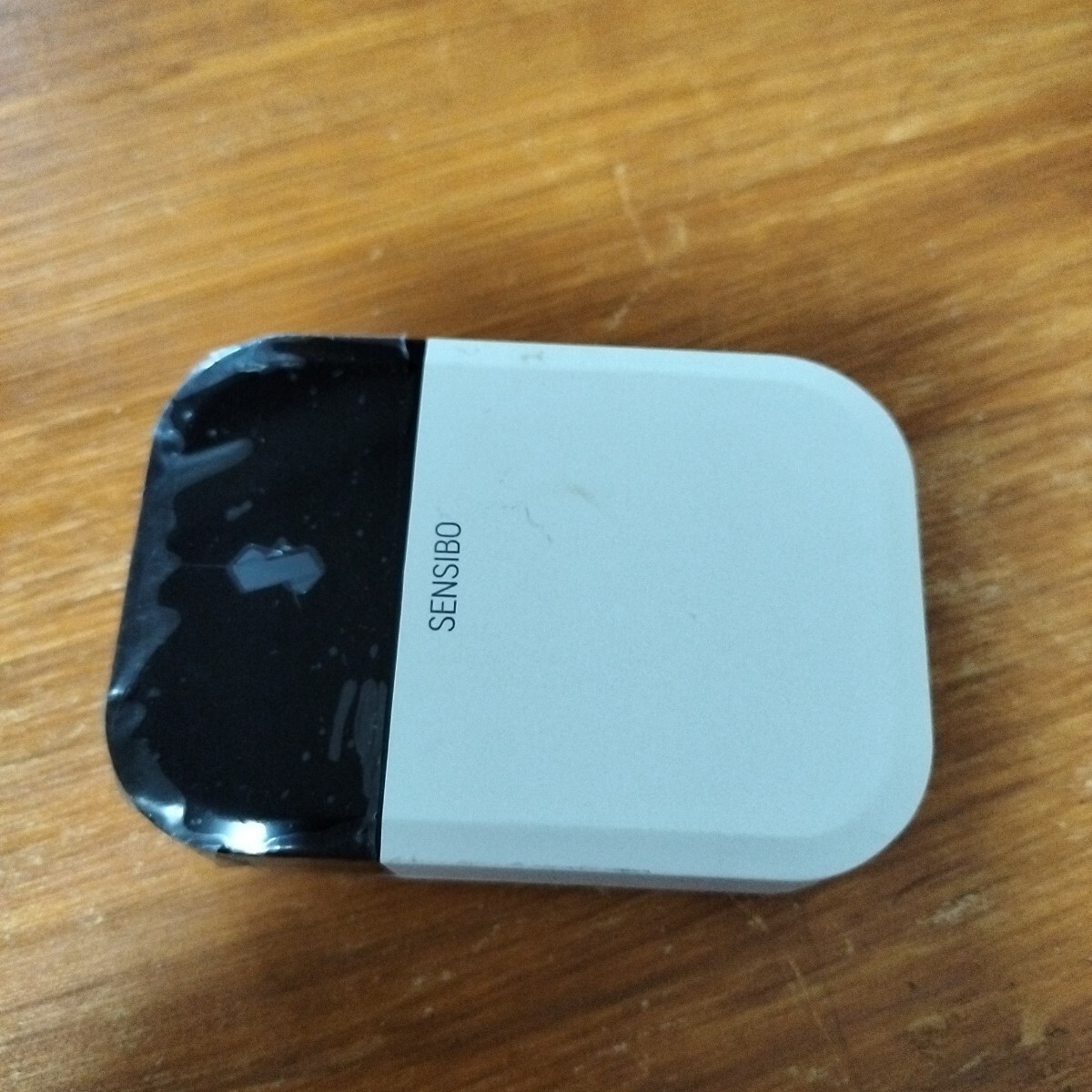 SENSIBO SKY スマートエアコンコントローラー　中古　現状本体のみ