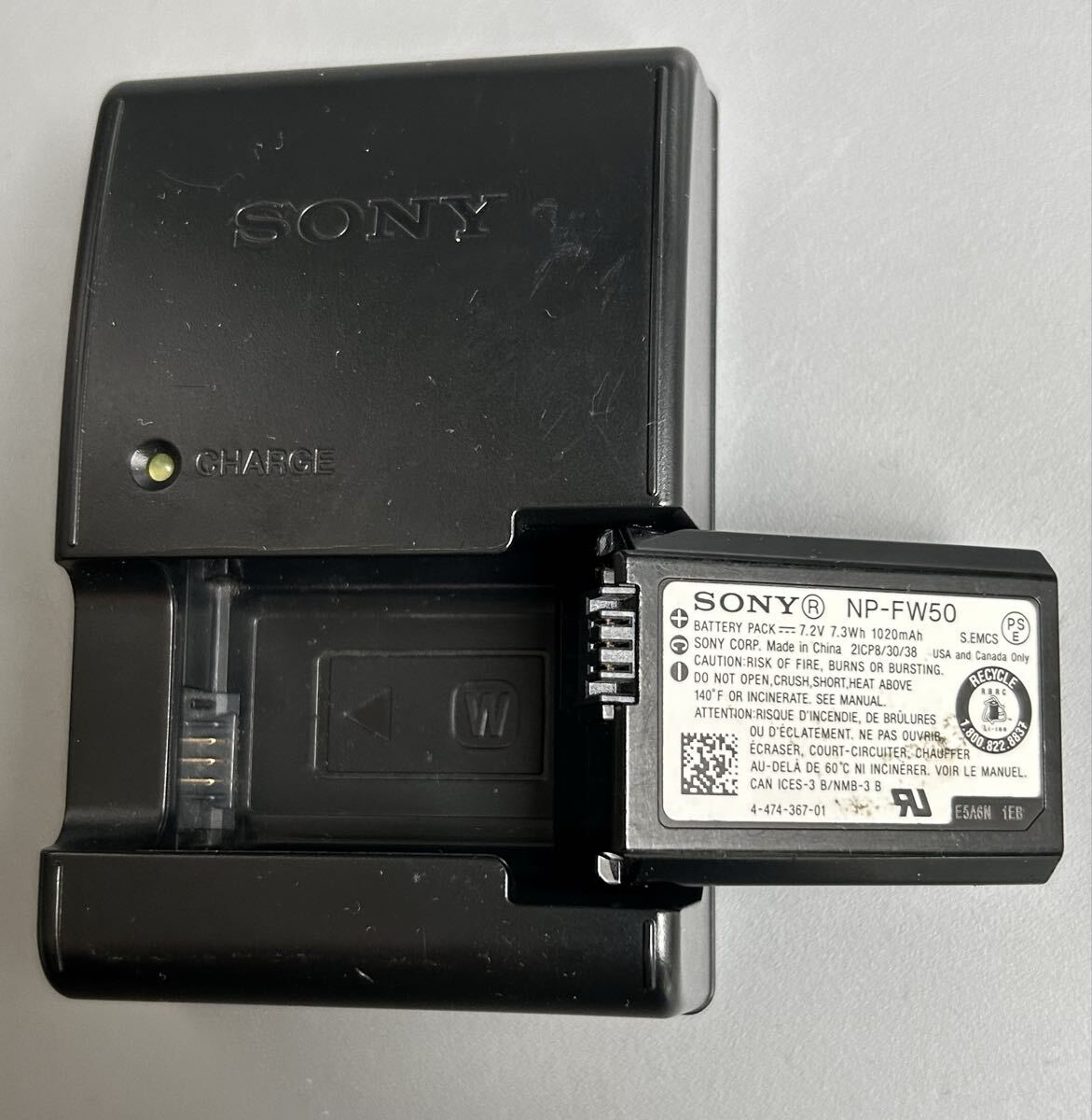 ［ SONY BC-VW1 + NP-FW50 ］ソニー純正 バッテリーチャージャー ＆ バッテリー　充電動作確認済【中古美品セット】＊送料無料＊