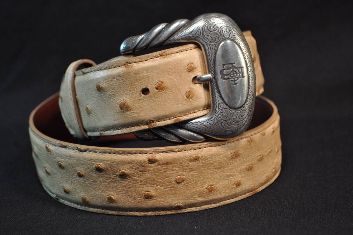 199　アメリカ製　ウエスタンブーツ老舗　ルケーシー社製　LUCCHESE　一本　ベルト　キーパー付　ベージュ　オーストリッチ革　サイズ32