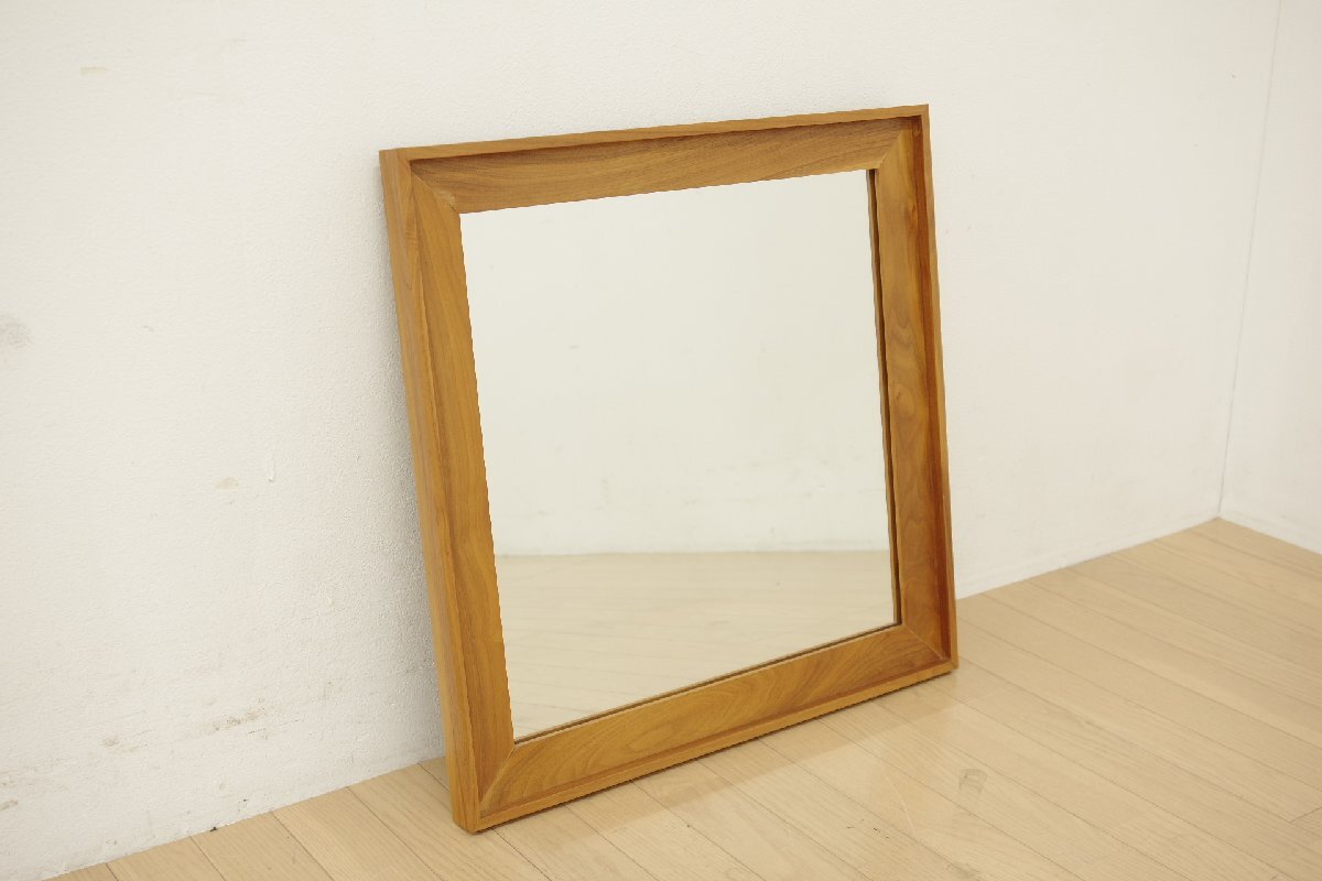 展示品 壁掛け ウォールミラー 60cm角 ウォールナット 無垢材 鏡 姿見 洗面所 手洗い 寝室 シンプル モダン ナチュラル 北欧