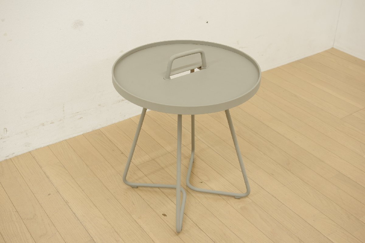 展示品 ケインライン Cane-line オンザムーブ サイドテーブル スモール マット グレー デンマーク製 北欧 机 室内 室外 アウトドア テラス