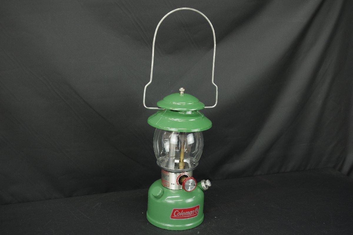 美品 コールマン Coleman Lantern DX ランタン MODEL 200B アマガエルカラー 限定品 ホワイトガソリン アウトドア キャンプ 中古