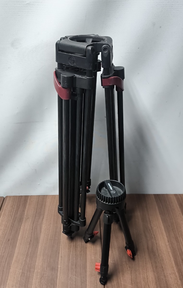「2FD」Sachtler ザハトラー 三脚カーボン3段式　三脚　Φ100mm　ミッドスプレッダーセット　ソフトバッグ付き(251122)