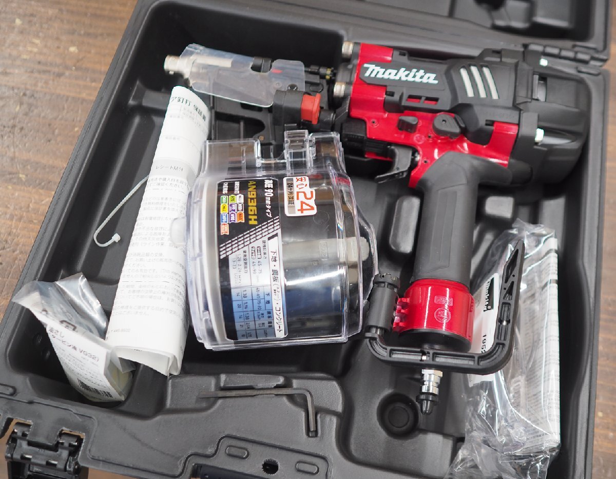 新品未使用 makita マキタ 高圧エア釘打機 AN936H 90mm エアダスタ付 使用空気圧力(MPa)[kgf/cm2] 1.28～2.26 [13～23]