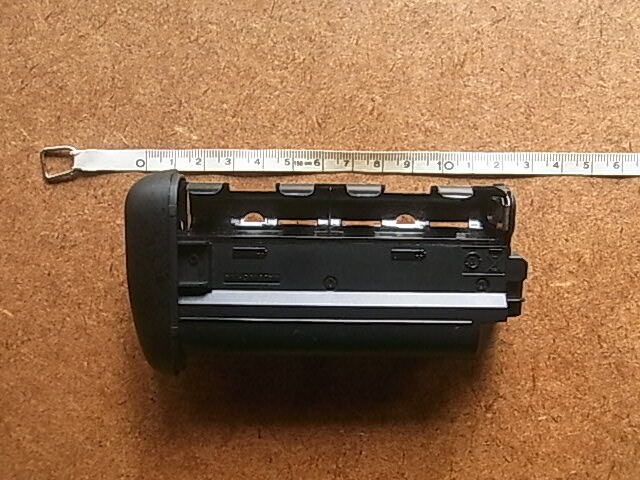 CANON一眼用？　電池ボックス　送料410円　中古