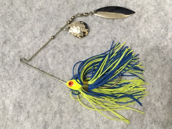 ブーヤー スピナーベイト ブルーイエロー Booyah スカート止めゴム劣化 実重量約12g (91)