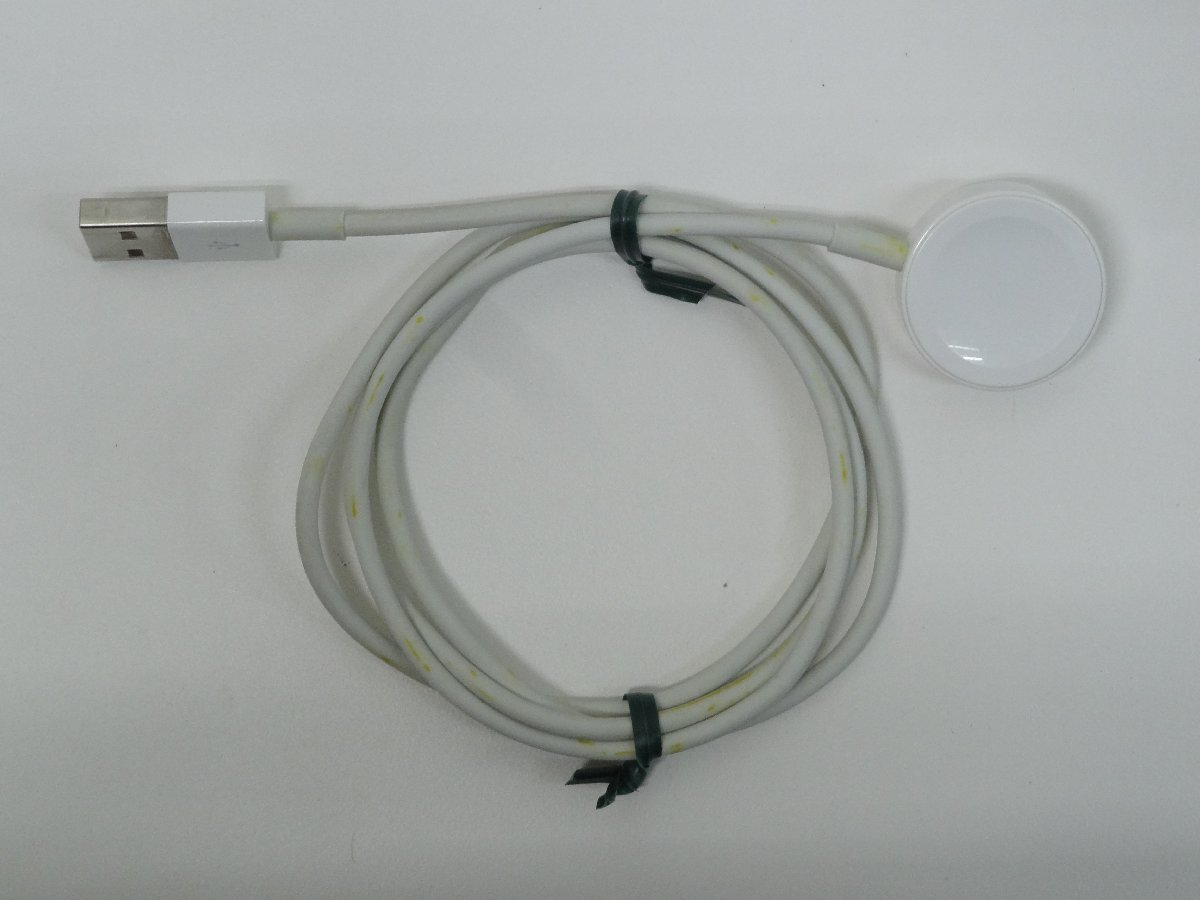 ユ■/Zこ9817　 Apple Watch 充電器 USB 通電〇