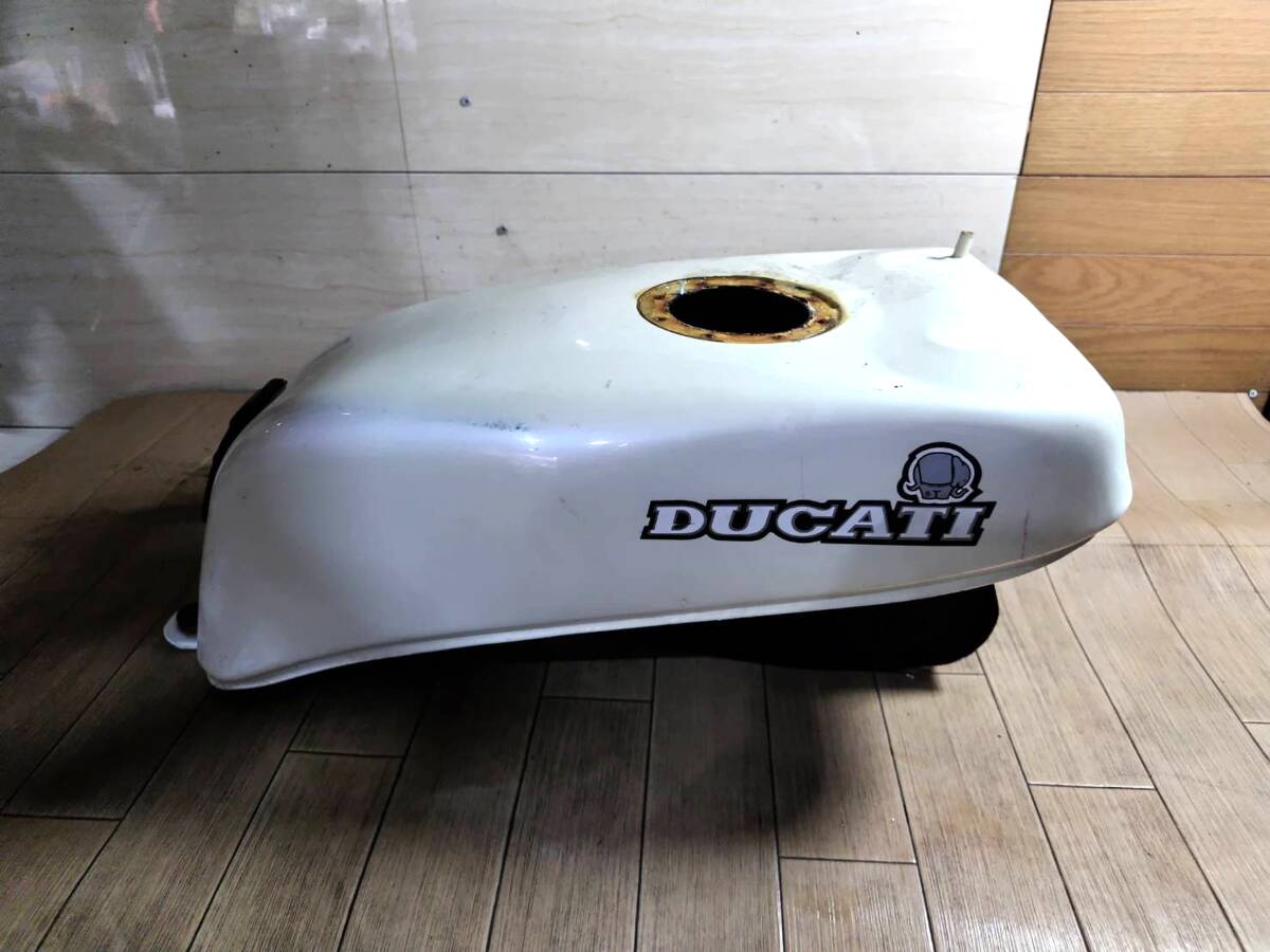 25A22-2 DUCATI 400F3 タンク 燃料タンク　750 F3 MHR
