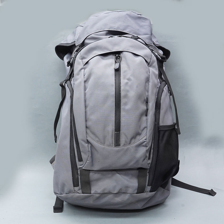 【09】NIKE ナイキ　バックバック　大型　少し汚れあり