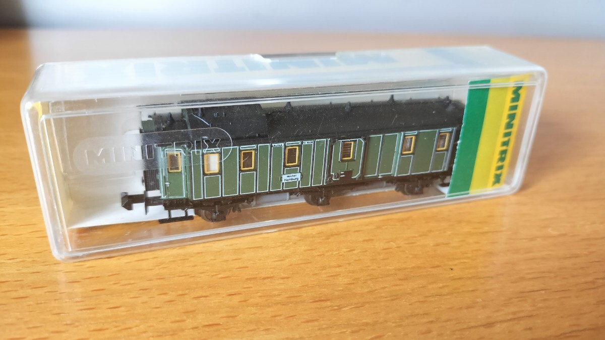 MINITRIX　3162 三軸客車