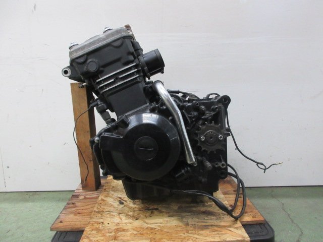 A7L06 GPZ250R エンジン クランキングOK EX250E O ※送料は着払いです。