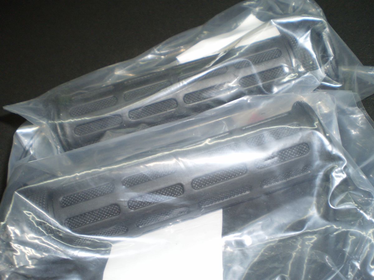 CB750F 純正 グリップ R / L ラバー CBX750 ホライゾン CB650 VF750 セイバー RC04 CB750 カスタム RC01 GL500 FT500 　 / 390s