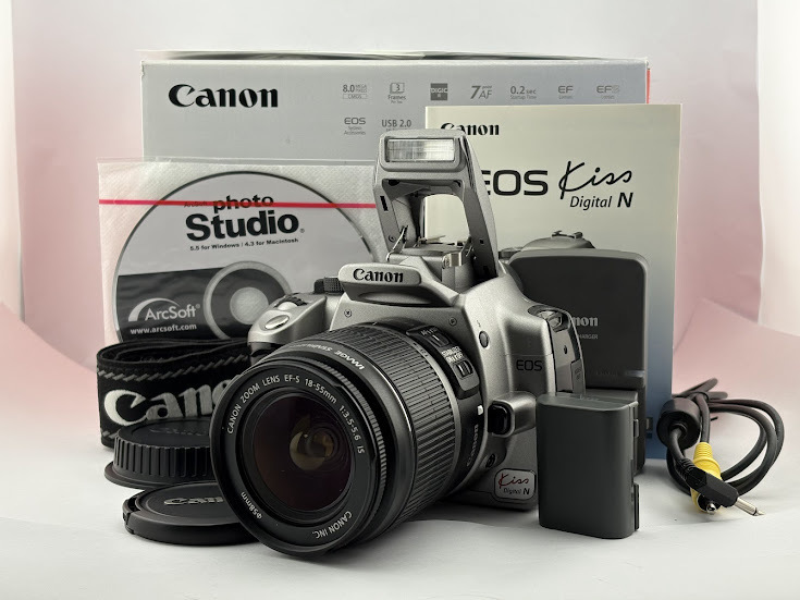 ★極上品★ キヤノン CANON EOS Kiss Digital N シルバー/ EF-S 18-55mm F3.5-5.6 IS ★バッテリー2個、充電器、元箱付★#1117-5a