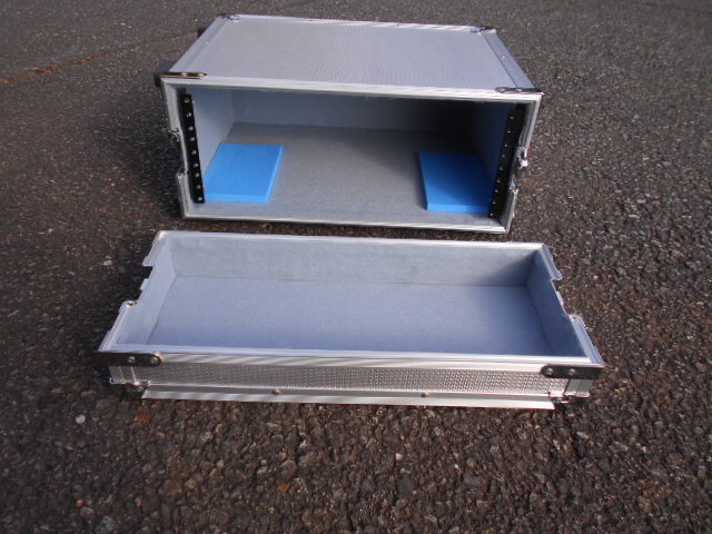 ★　石川トランク　アルミケース/ラックケース　外寸　４００（Ｗ)×１７０（Ｈ）×３４０（Ｄ）３・７ｋｇ　良品　中古　