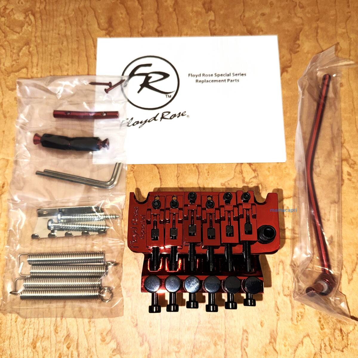 新品Floyd Rose Special Vibe SE Tremolo System FRTSVRD Redフロイドローズ スペシャル ヴァイブ トレモロ システム レッド (ナット 別売)