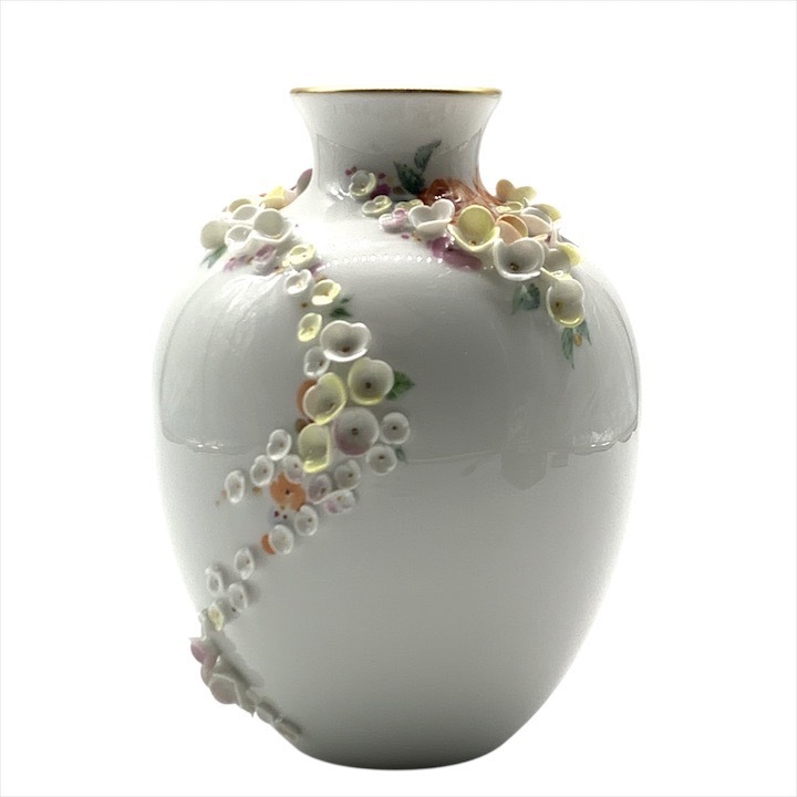 超美品 Meissen マイセン 装飾花瓶 花 スノーボール ドイツ 名窯 陶器製 フラワーベース 16ｃｍ ブランド 高級 インテリア m15263