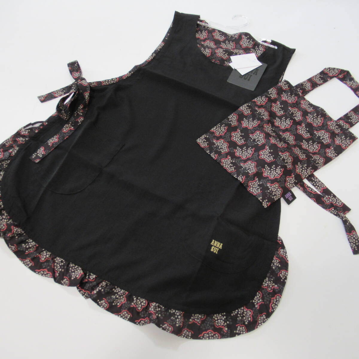 ■■202511即決■ ANNA SUI アナスイ新品 エプロン / ミニバッグ付き No.22
