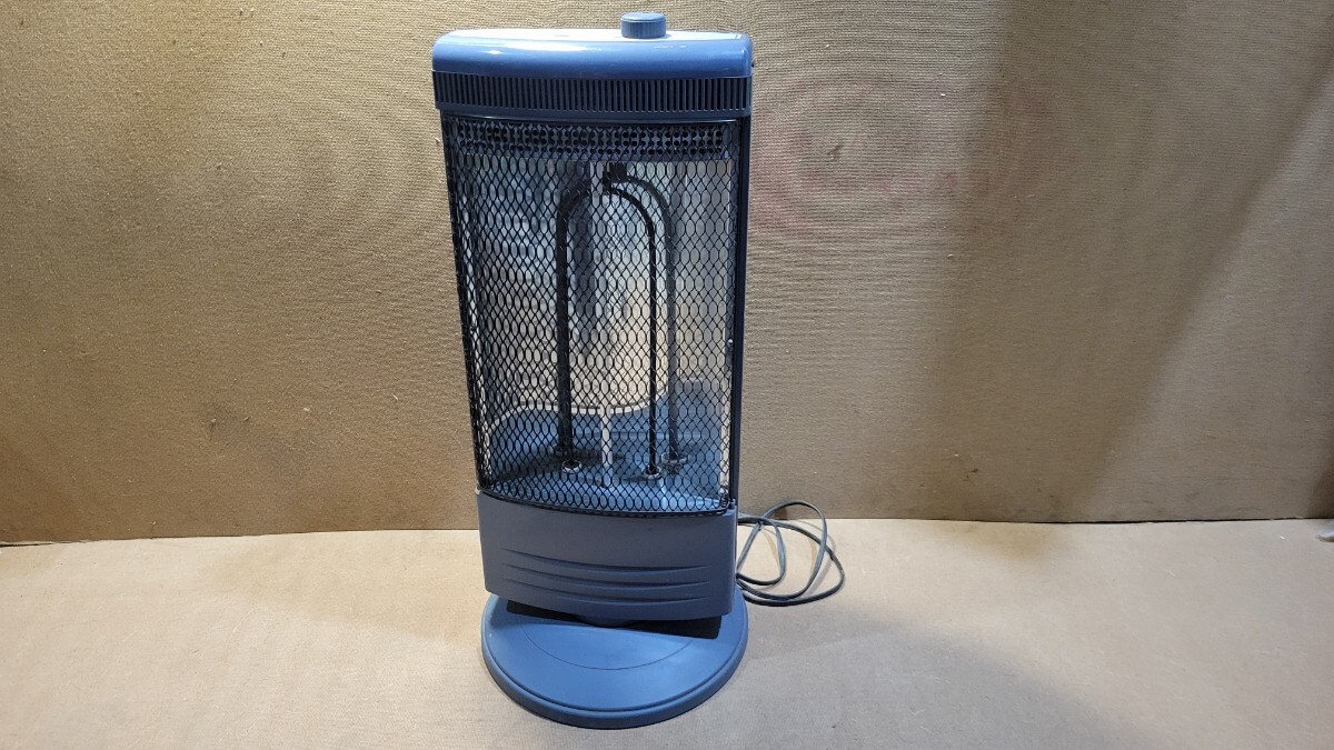 トヨトミ EWH-104 首振り機能付 赤外線ストーブ 赤外線ヒーター 電気ストーブ 実働 中古品 暖房器具