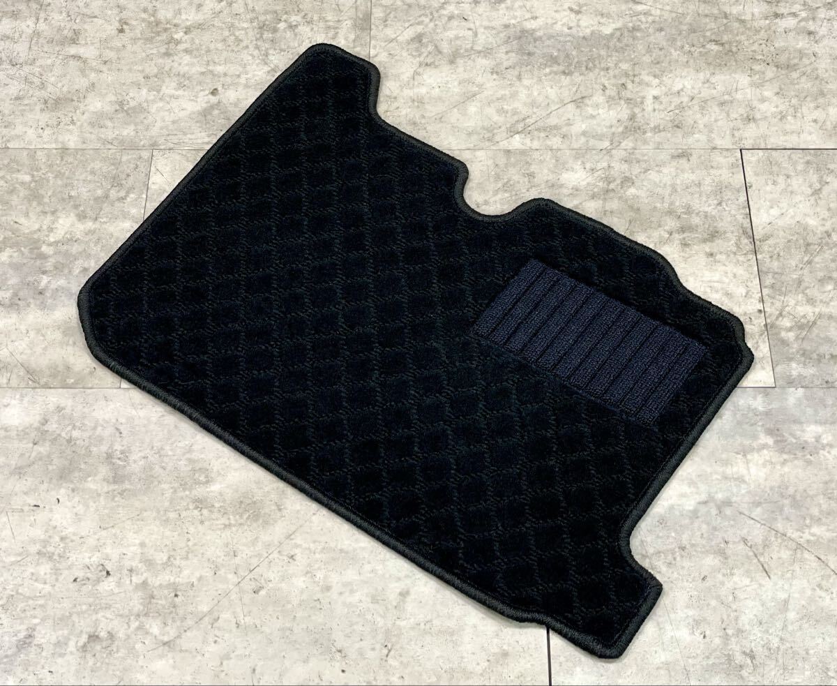 未使用/保管品■フロアマット 日産 UD コンドル トラック 運転席のみ ブラック マット カー用品 内装 車 社外品■兵庫県姫路市から 25-4709