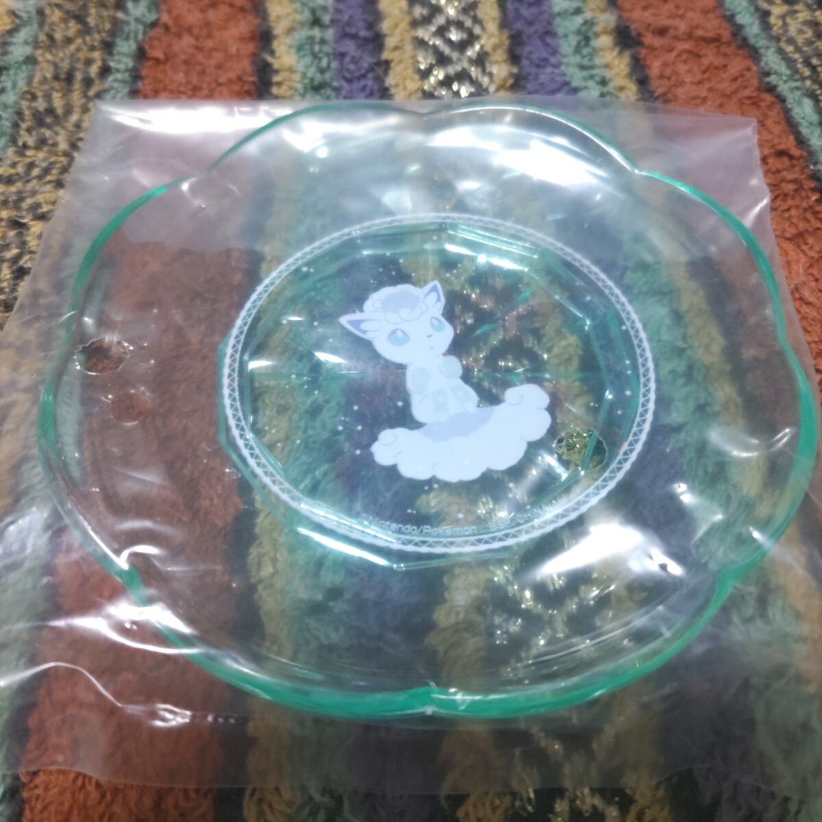 ポケモン アローラロコンのプラスチック皿 アローラロコン ポケットモンスター Pokemon プレート 小皿
