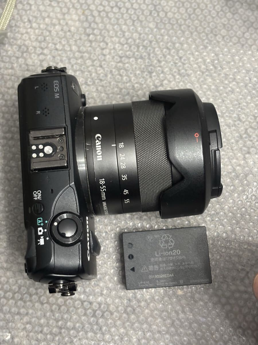 コンパクトデジタルカメラ　Canon EOS Mミラーレスカメラ 18-55mm 1181