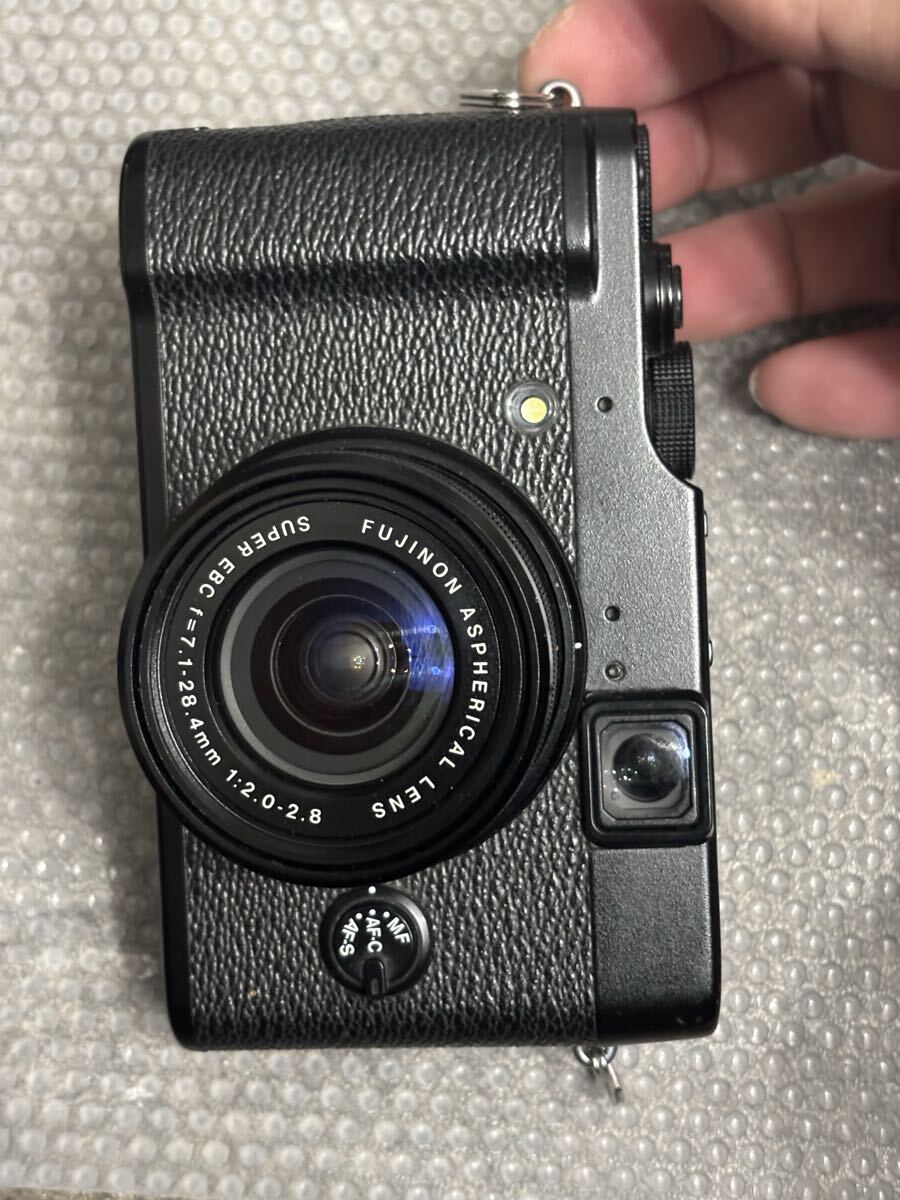 コンパクトデジタルカメラ　ジャンク　Fujifilm x10 フジフィルム　11202