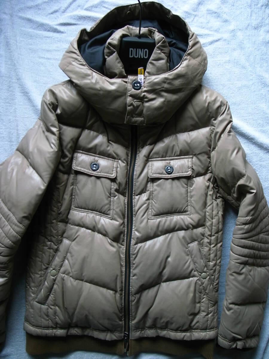 美品 ダウンジャケット パープル＆イエロー　ベージュ　クリーニング店出し　サイズ