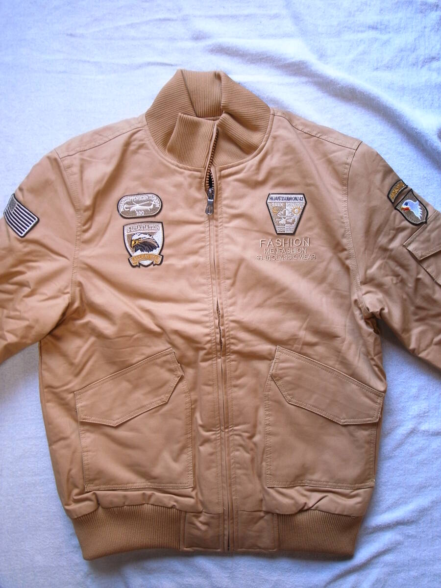 新品　MA−1 ボンバー　ミリタリー　ジャンバー 　サイズ2XL 　ベージュ 　刺繍　未使用　ジャンパー