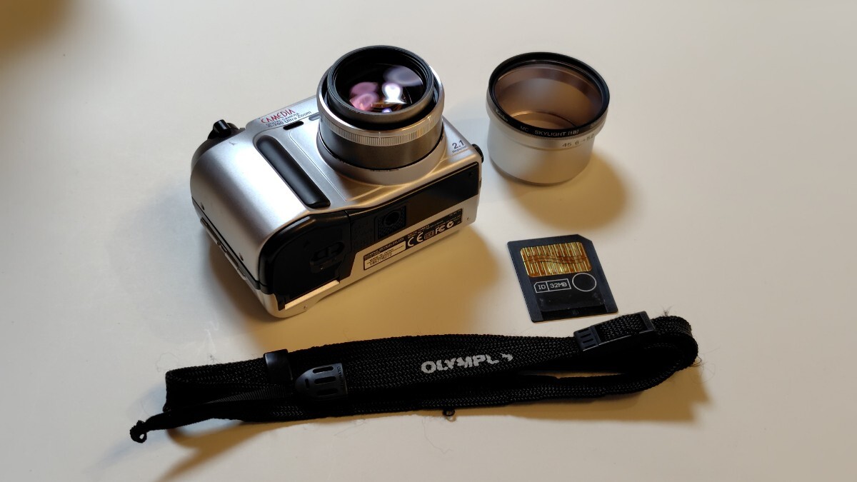 オリンパス Olympus C-700　オリンパスキャメディア コンパクトデジタルカメラ　コンデジ　平成コンデジ