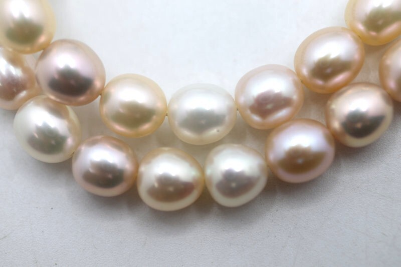 パール/真珠　マルチ　縦8～8.7mm　横7～8mm程度　K18留め具　ネックレス　照りあり　35ｇ　