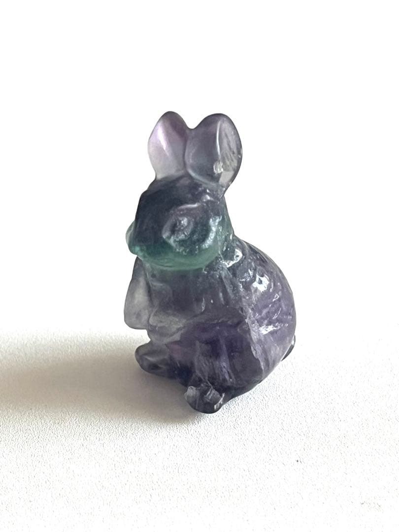 フローライト（蛍石）製 ラビット（うさぎ）彫刻置物