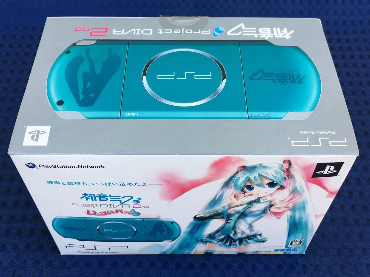 新品未使用 限定 SONY PSP-3000 本体 初音ミク Project DIVA 2nd いっぱいパック プレイステーションポータブル ターコイズグリーン XZG 緑