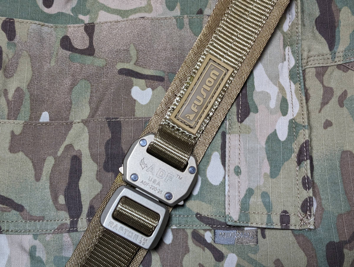 FUSION Trouser Belt Type-D タクティカルベルト サイズ:71-84cm（28-33インチ） 幅:38mm（1.5インチ） ADF社 RAPTORバックル