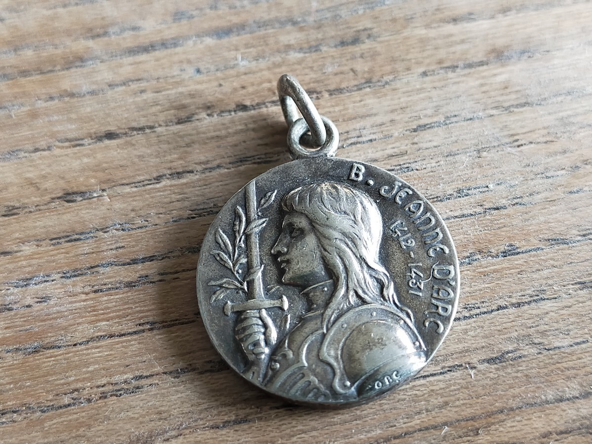 ★アンティーク品★ペンダントトップ メダイ ジャンヌダルク メタル フランス..