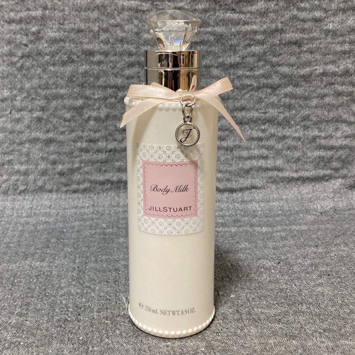 G5K145◆ ジルスチュアート JILLSTUART リラックス ホワイトフローラルの香り ボディミルク 250mL