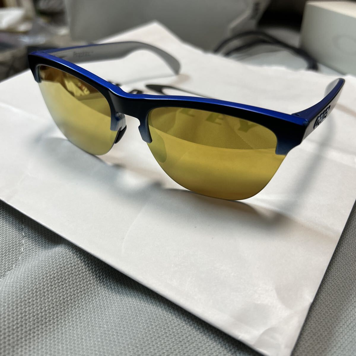 オークリー フロッグスキンライト　新品 OAKLEY サングラス