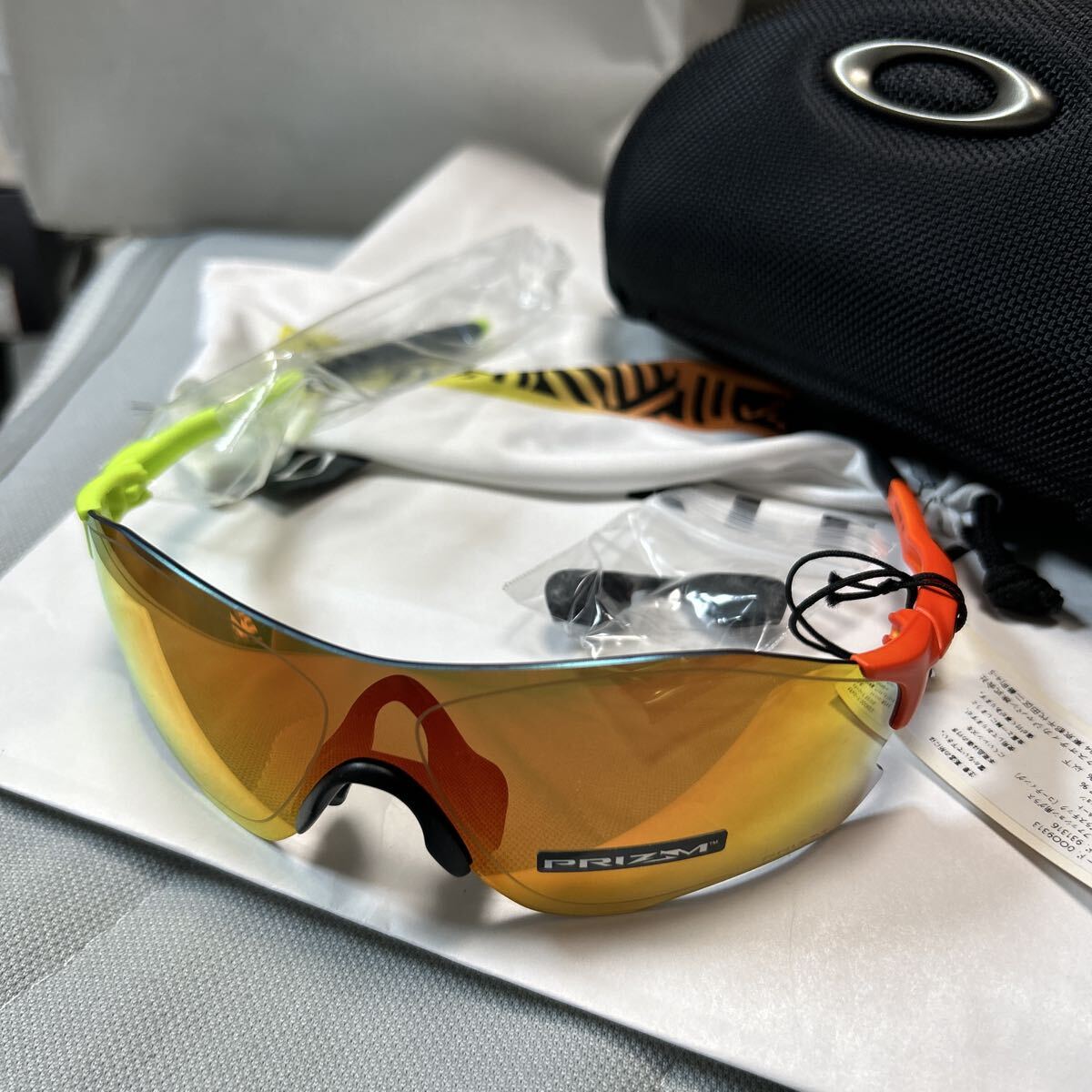OAKLEY オークリー　北京オリンピック　チームオークリー 限定モデル　新品プリズムルビー　スノボー　ランニング　ゴルフ