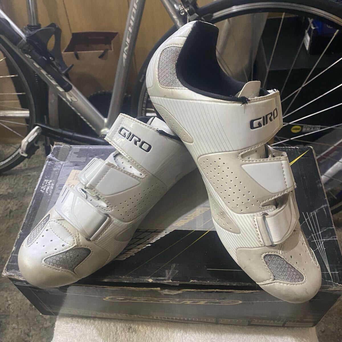 GIRO PROLIGHT SLX EASTON ec90slxカーボンソールEU43サイズ27.0cm〜27.5cmくらい3本ベルクロ 超美品ジロ プロライト