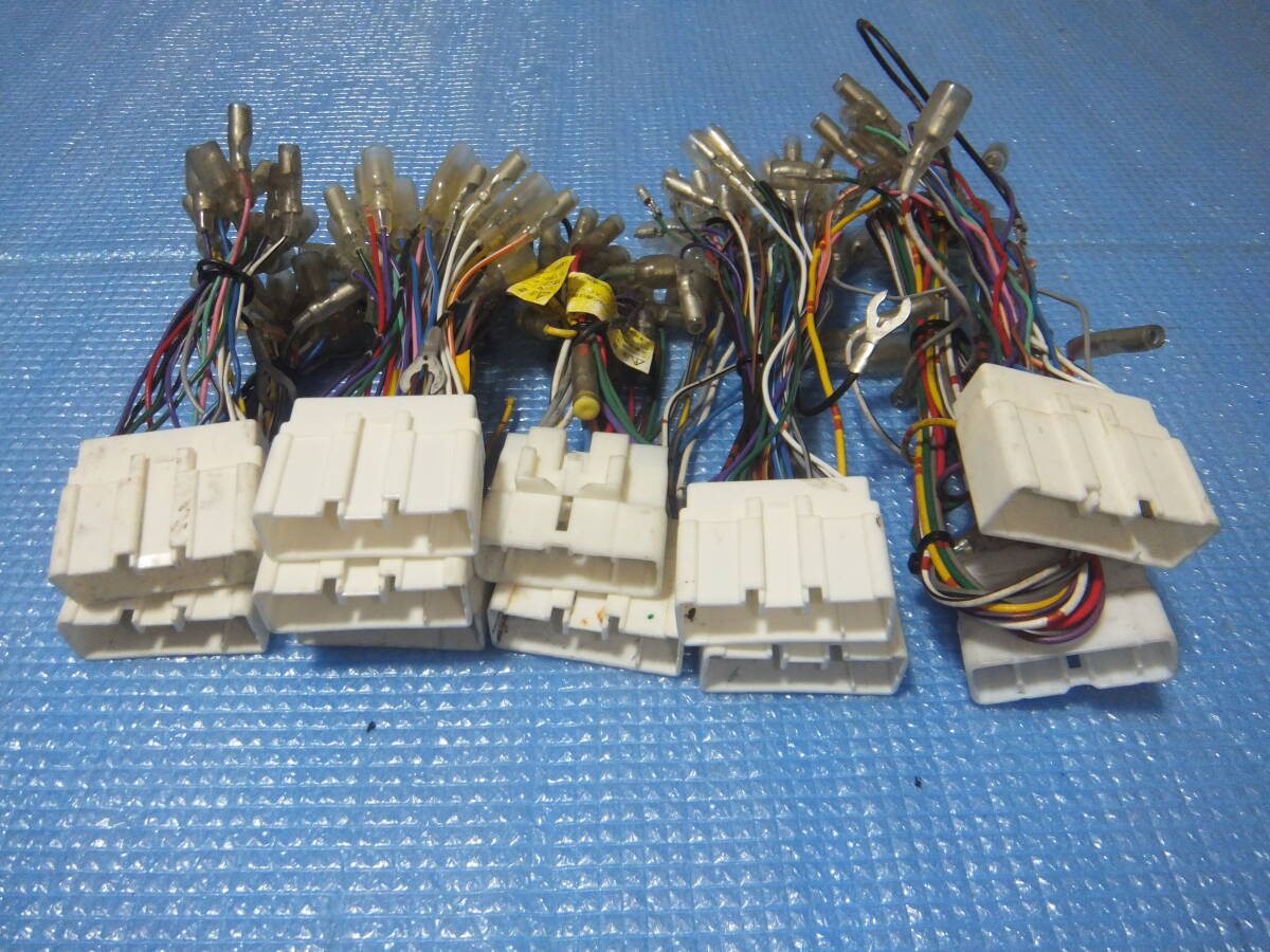 即決 1１台分 整備 業販 マツダ 電源 コードナビ オーディオ 電源 ハーネス 変換 24ピン 24P カプラー 中古