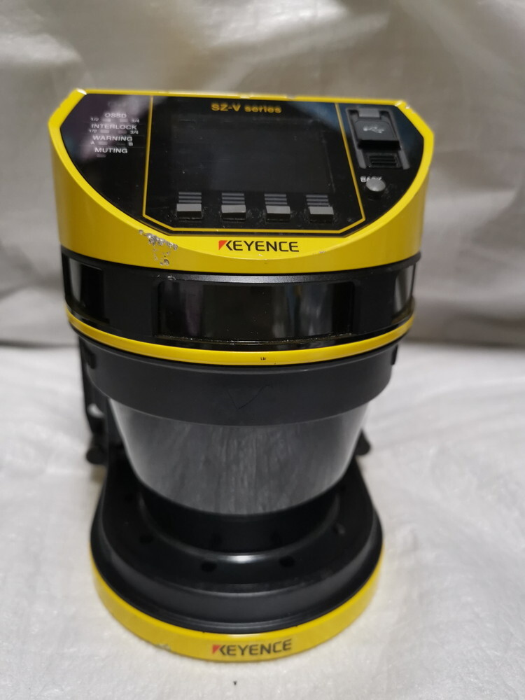 ★未使用に近い KEYENCE SZ-V04 2025年1月製 セーフティレーザスキャナ(SZ-VH1+SZ-VSM+SZ-VU04) 