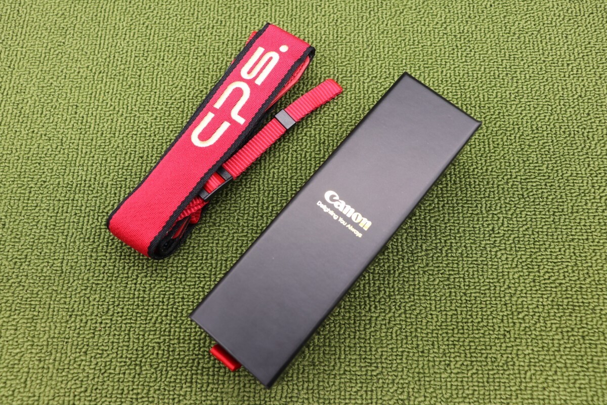 即納海外正規品新品未使用送料無料 キヤノン Canon　CPS プロストラップ ケース付 管理No5Dm