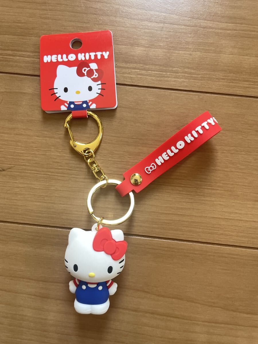 ★未使用新品！ハローキティ☆立体キーホルダー☆定価990円送料180円★