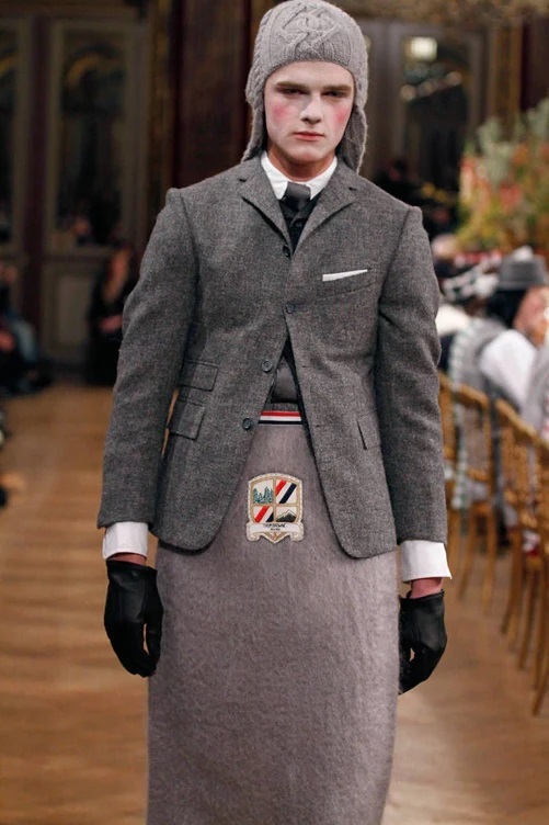 トムブラウン 幻のコレクション品 2011FW パリコレ1stLOOK グレー モヘア スカート 前掛け ストール マント 超稀少 世界で1点？ 正規新品