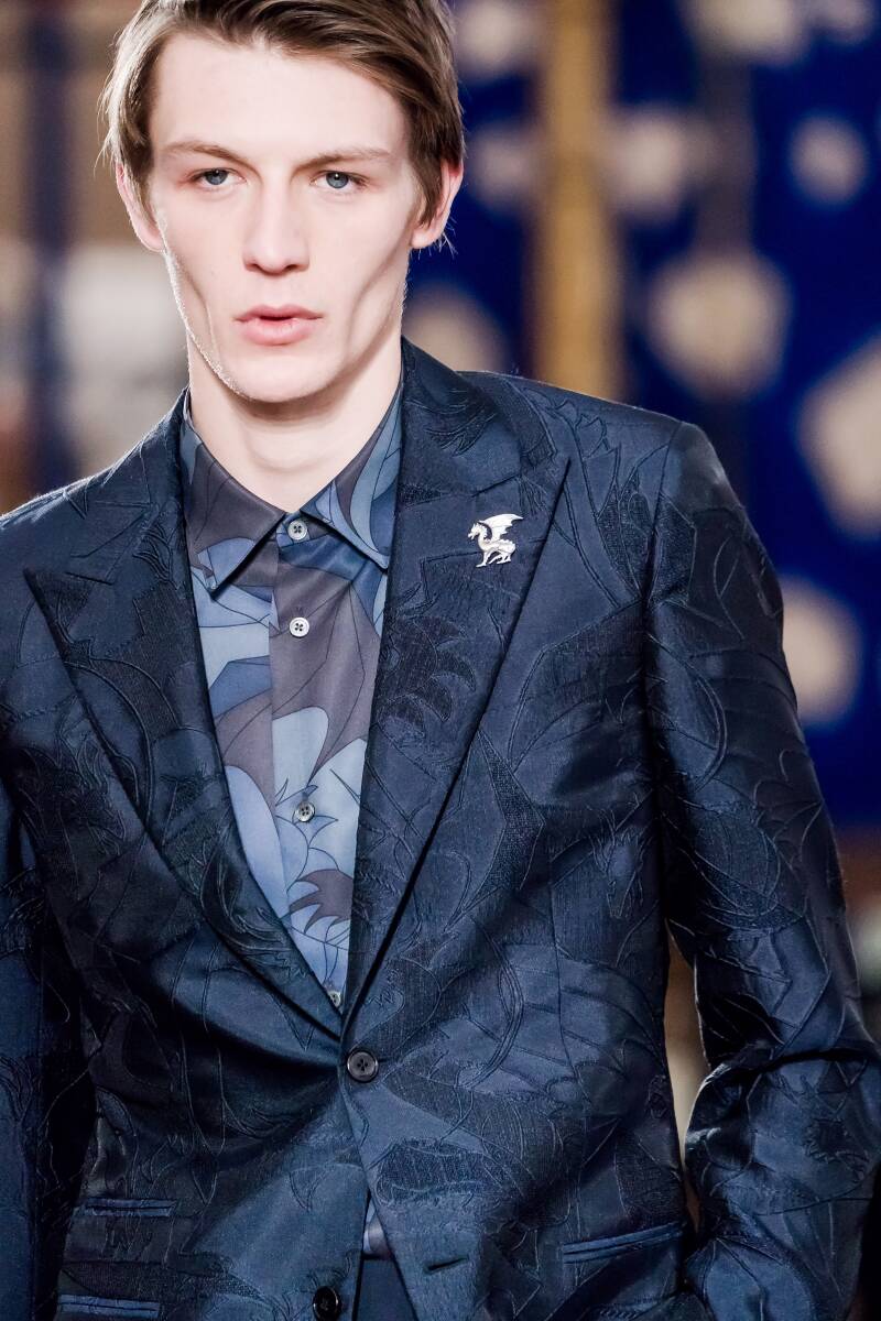エルメス 2019AW 超稀少ドラゴン刺繍 顧客完売 最上の カシミア ニット クルーネック セーター 国内正規美品 30万