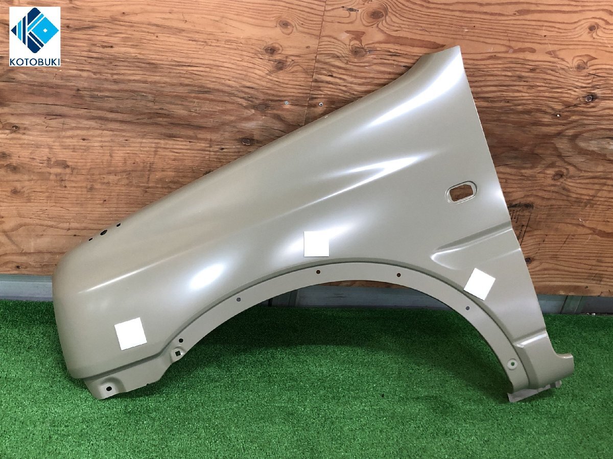 ★新品・開封済★　スズキ☆ジムニー　JB23W　左フェンダー　無塗装品　58811-81AA1