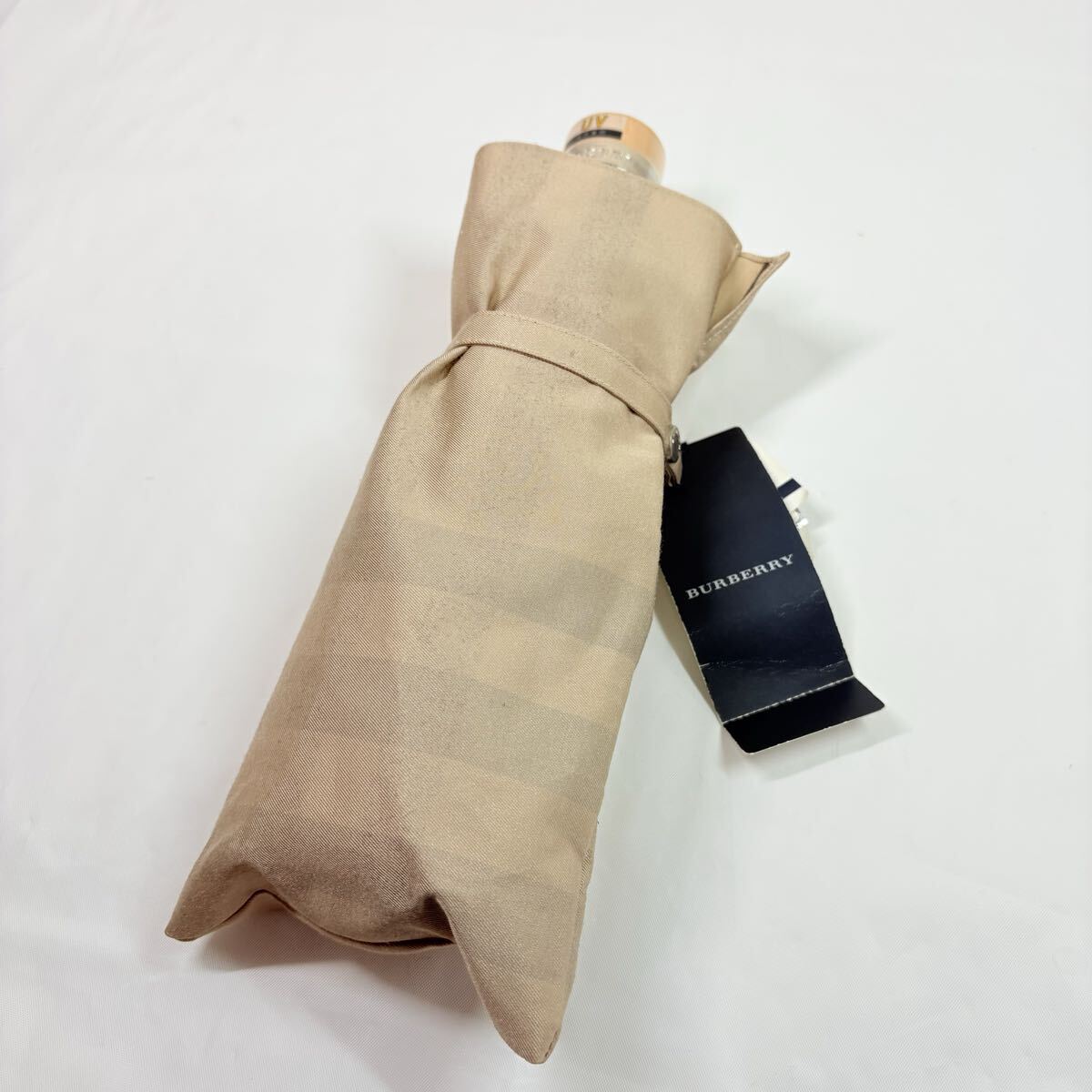 未使用タグ付き　 BURBERRY バーバリー　メガチェック　ノバチェック　晴雨兼用UV折りたたみ傘　メンズ　レディース　 ベージュ